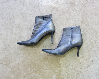 90s Gunmetal Leather Ankle Boots: Max De Carlo Pointy Toe Stilettos - Women's 6