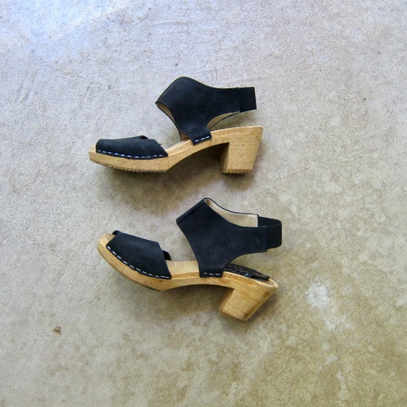 Moheda Vintage Clogs | Open Leather Black Clogs |