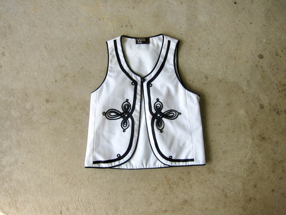 60s White & Black Embroidered Vest  Sleeveless Modern Button | Etsy