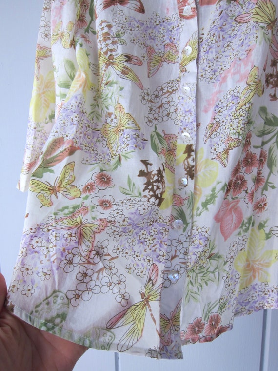 80s Butterfly Print Blouse | Vintage Floral Shirt… - image 4