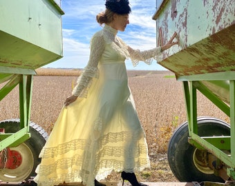 1970s Vintage Lace Wedding Dress: Tiered Ruffled Sleeve Bridal Gown