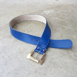 80s Blue Leather Belt | Women&#39;s Modern Cinch Belt - XS