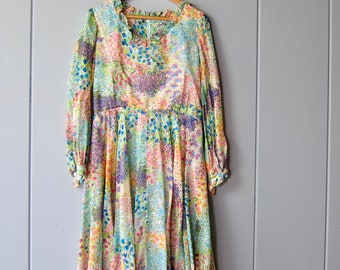 70s Floral Print Prairie Dress: Long Sleeve Cotton Blend, Medium