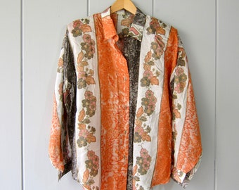 Handbemalte Seidenbluse | 80er Jahre Button Up Seidenbluse | Frauen Orange Grau Blumendruck Langarm Künstler Shirt