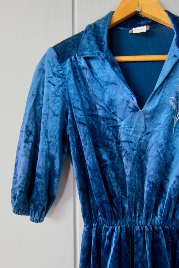 70s Teal Blue Velvet Dress | Vintage 1970s Midi D… - image 5