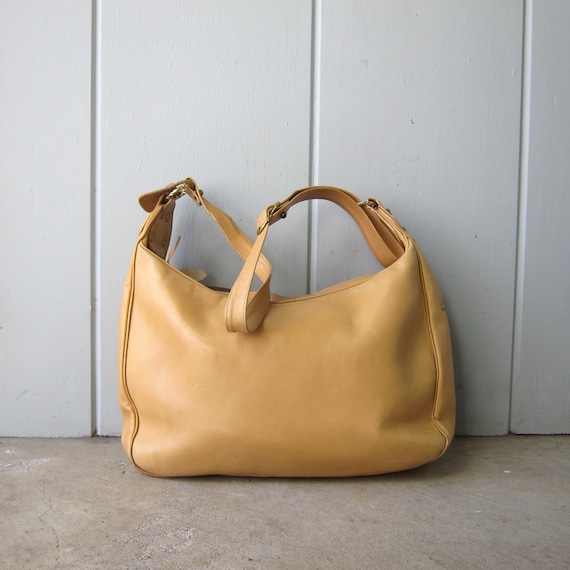 70s Tan Leather Shoulder Bag | Vintage Large Leath