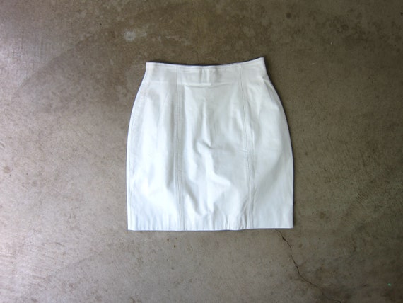 80s White Leather Mini Skirt | Vintage High Waist