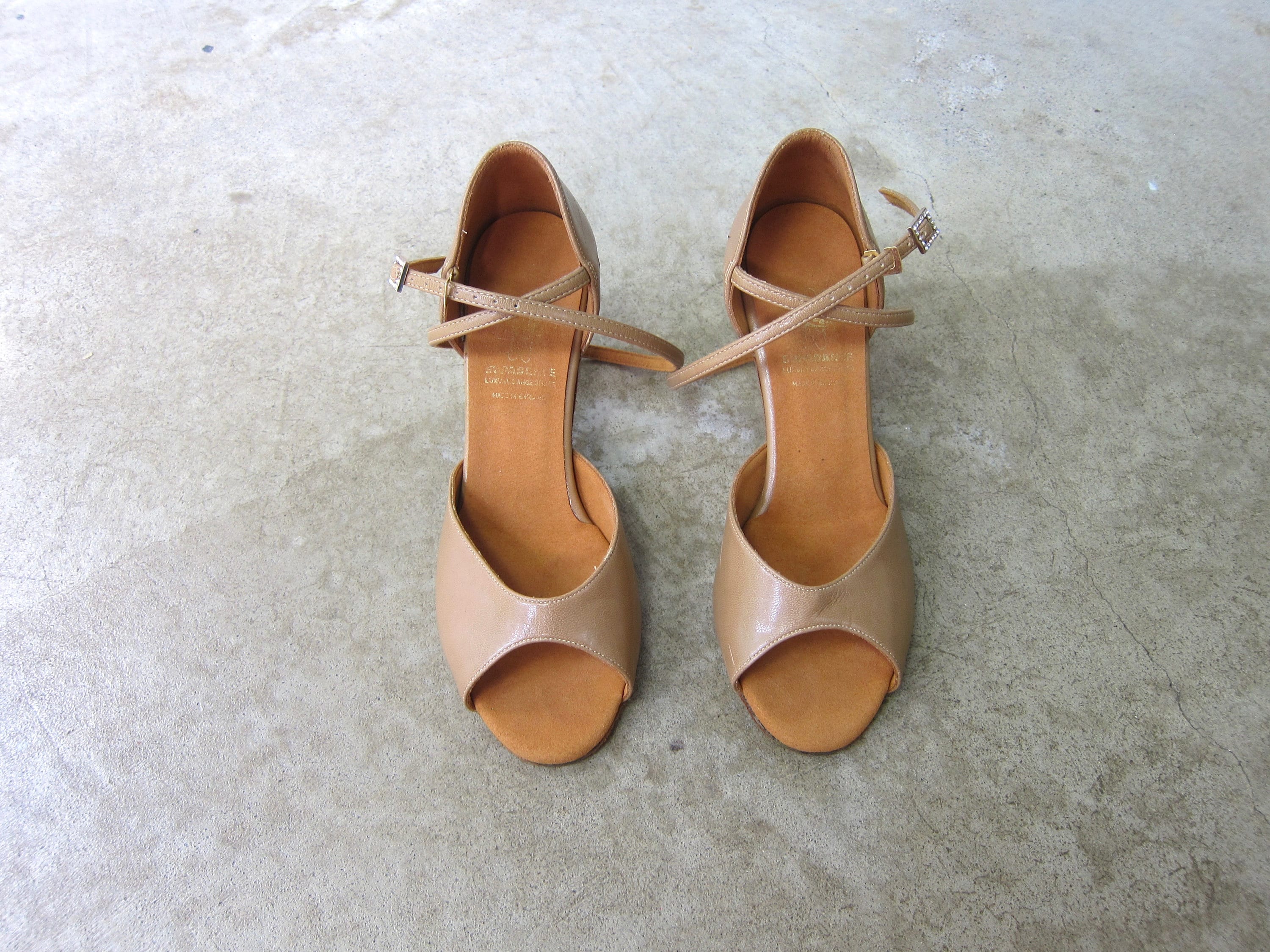 Vintage Pikolinos Eco-friendly Floral Tan Leather Heel Sliders