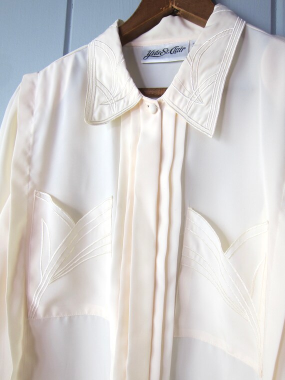 80s Creamy White Blouse | Vintage Pleated & Embro… - image 3