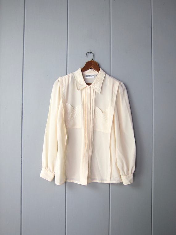 80s Creamy White Blouse | Vintage Pleated & Embro… - image 4