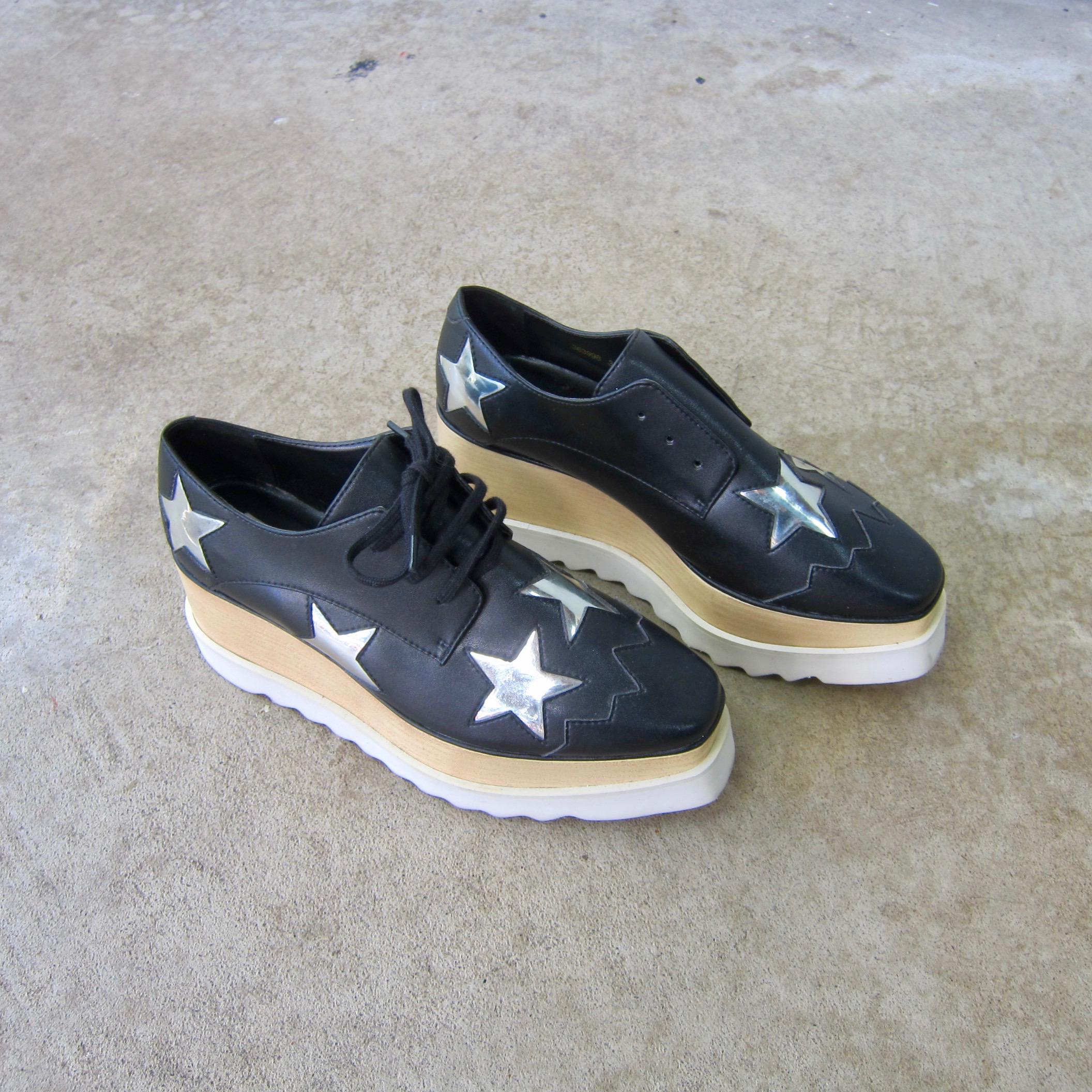 STELLAMcCARTNEY　スニーカー　厚底　Elyse　スター　レザー Stella Mccartney Elyse Star Platform Shoes: Metallic Vegan Leather