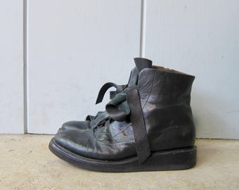 Coclico Hester Boot Black Moc Front Chukka Boots Leather lace up front & soft Sculpted Toes Modern Women's 36.5