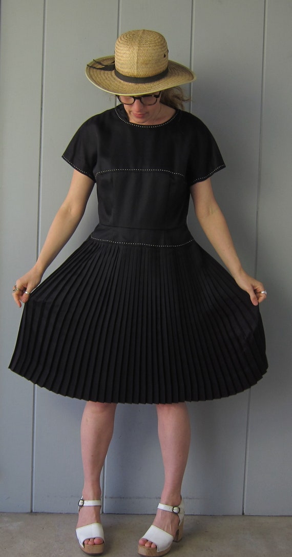 1950s Jack Stern Dress | Black Pleated Mid Centur… - image 2