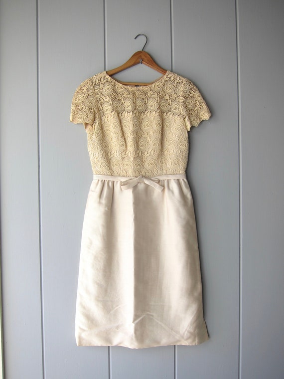 1950s Floral Lace Cocktail Dress - Abe Schrader Vintage Ivory