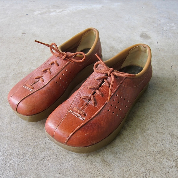 70s tennis shoes