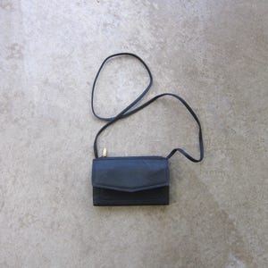 Monedero de cuero FOSSIL negro, pequeño bolso cruzado de cuero, bolso de hombro vintage con soporte para billetera, bolso de viaje diario