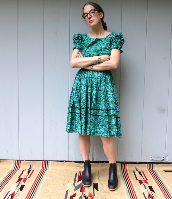 50s Square Dancing Dress | Full Circle Floral Pri… - image 7