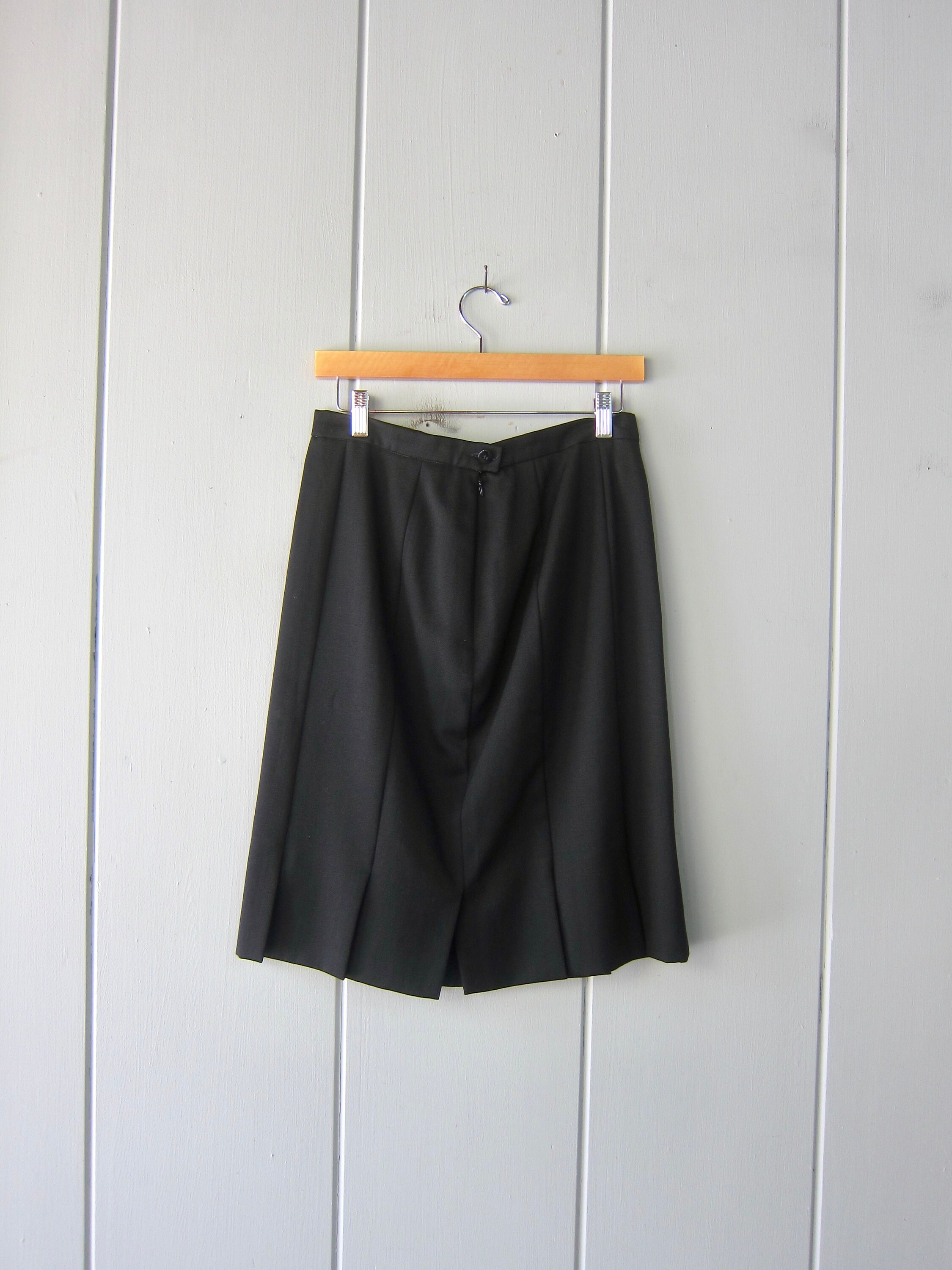 Jupe Crayon Escada – Laine Noire – Taille 10 – Longueur Genou – Femme – État Excellent