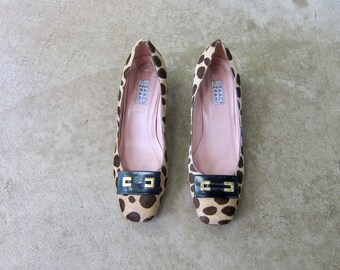 Isaac Mizrahi Cowhide Animal Print Fur Pumps Cheetah Print Fur Heels Modern Designer Slip On Designer Heels  - 8