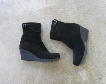 90s La Canadienne Lined Zip Up Wedge Booties