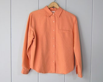 90er Jahre Matte Peach Taschenbluse | Moderne Button Up Bluse | Minimalistisches Langarmshirt