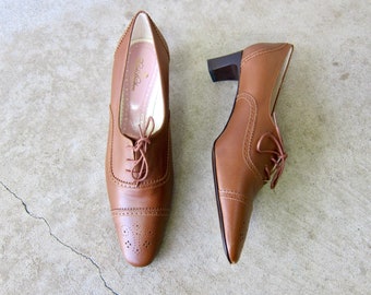 Brooks Brothers Leather Shoes | Vintage Modern Wing Tip Librarian Shoes | Brown Leather Lace Up Oxfords - Deadstock CJ