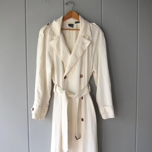 Gabardina larga blanca de rayón y nailon de los años 80 / Chaqueta larga estilo vintage moderno para primavera / Chaqueta maxi para mujer con cinturón y solapa protectora contra tormentas
