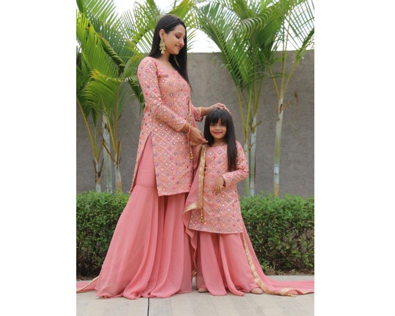 ZD 10043 MOM DAUGHTER COMBO GOWN