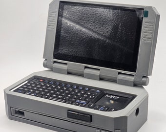 Raspberry Pi 5 Cyberdeck: cornice per laptop Co-Decker V1