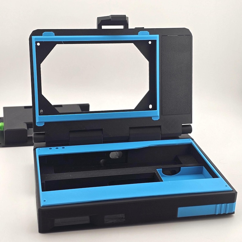 Raspberry Pi 5 Cyberdeck Kit: Pi Station Frame, Fits a 7" DSI Screen image 12