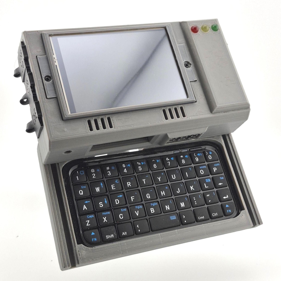 Raspberry Pi 5 Cyberdeck Frame: Our New Com-pi, Fits a 3.5