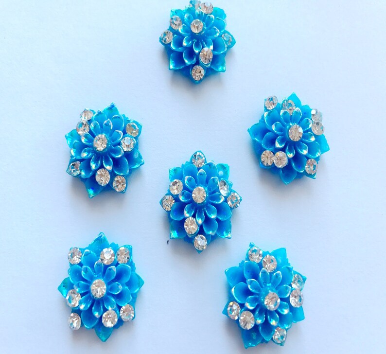 New Multicolor 3D Diamond Flat Bottom Double Hole Hand Sewn Diamond 21mm Handmade DIY Clothing Accessories