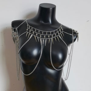Silver fringed shoulder necklace, body necklace, beach jewelry, body chain, wedding body jewelry, carnival jewelry, music festival,