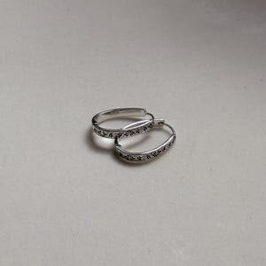 Rare retro patterned vintage irregular carved hoop earrings | 925 sterling silver | oxidized silver