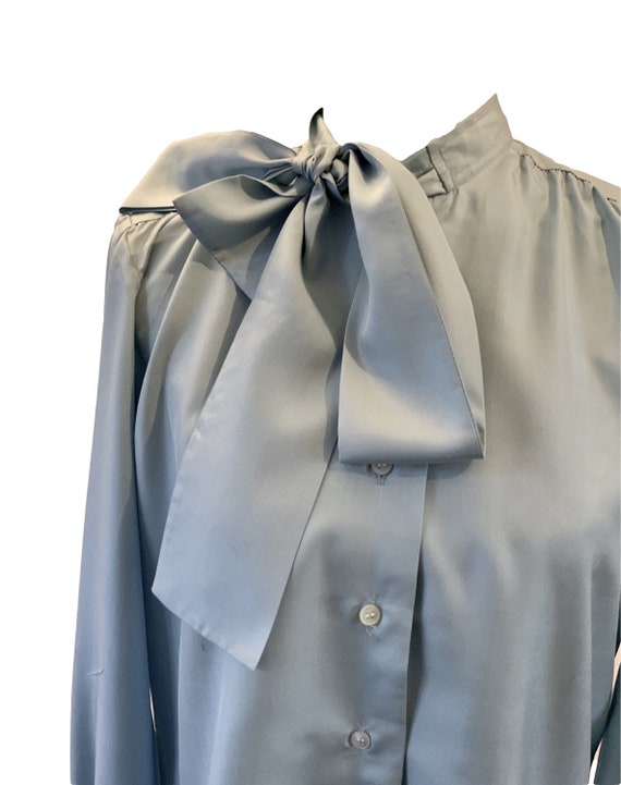 70s Blouse. Silk Blouse. Vintage Blouse. Bow. Han