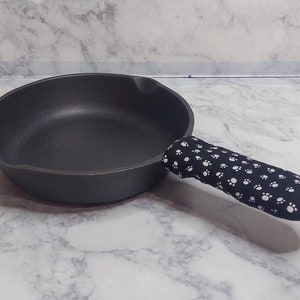 Lodge Pan Handle Cover [LDG-A01] for Cast Iron Skillets - Handmade