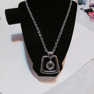 Chico&#39;s silver tone necklace hammer pendent large rhinestone