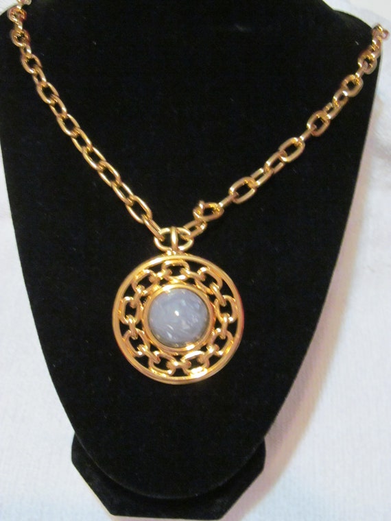 Monet gold tone necklace gray focal stone signed - image 1