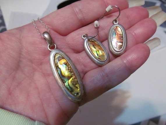 K C abalone necklace and earrings signed - image 2