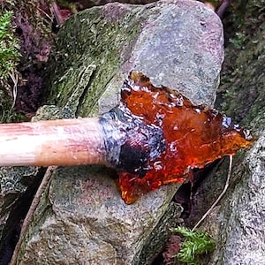 Primitive Style Arrow with Brown Glass Arrowhead and Natural Feathers | Handcrafted Knapped Glass Arrow Tip | Rustic Decor or Gift