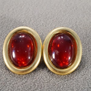 Vintage Art Deco Style Yellow Gold Tone Glass Stone Red Oval Stud Style Pierced Earrings Jewelry   K#10