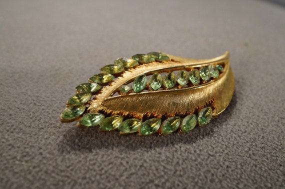 Antique Vintage Pin Brooch Yellow Gold Tone Multi… - image 2