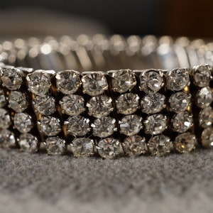 Vintage Art Deco Style Silver Tone Rhinestone Glass Stone Expandable Round Bracelet Stackable Jewelry   K#84