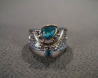 Vintage Wedding Band Stacker Design Ring Silver Gold Tone 2 Pear Teardrop Round Bezel Set London Blue topaz Colored Faceted Glass Stones, 8
