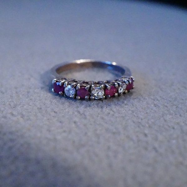Vintage Wedding Band Stacker Design Ring Sterling Silver 7 Round Prong Set Ruby White Topaz Classic Multi Stone Setting Collectable, Size 7