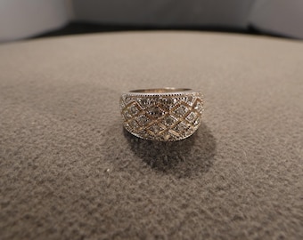 Vintage Wedding Band Stacker Design Ring Sterling Silver Multi Round Prong Set diamond Fancy Etched Cluster Multi Stone Setting, Size 5
