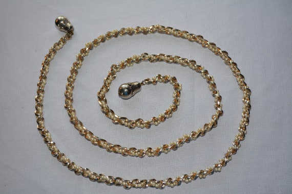 vintage gold tone and faux pearl lariat style nec… - image 1