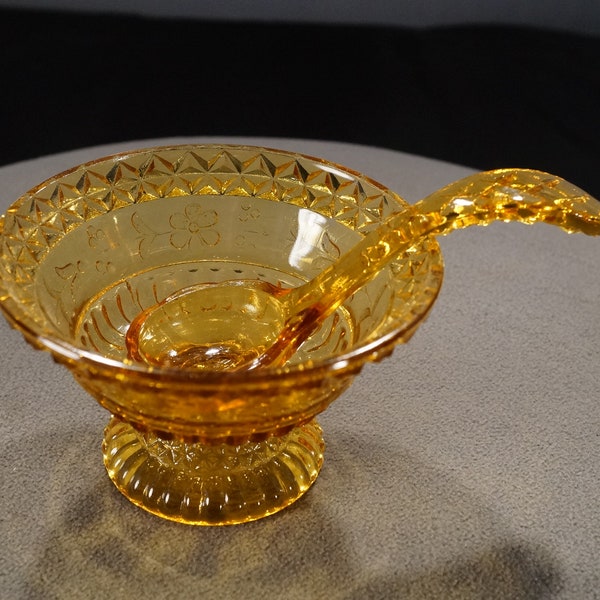 Antique Vintage Serving Condiment Bowl Spoon Ladle Set Yellow Amber Depression Glass Etched Floral Design Table Dinning Home Decor Classic