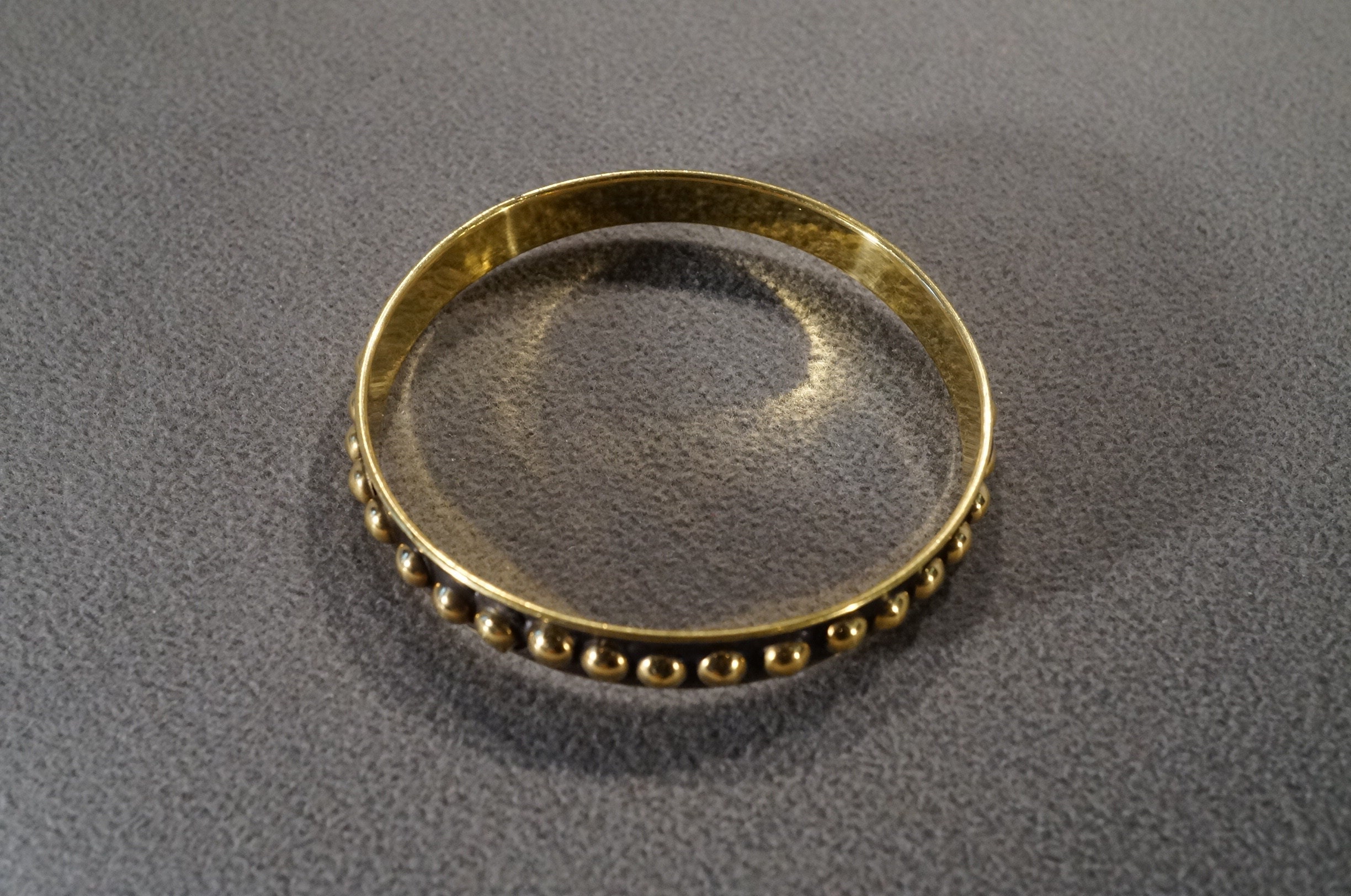 Vintage Art Deco Style Brass Bangle Raised Relief Beaded