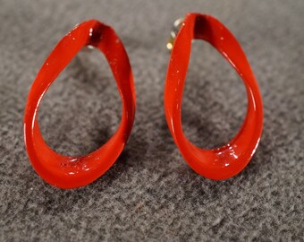 Vintage Art Deco Style Yellow Gold Tone Red Enameled Stud Style Pierced Earrings Jewelry    K#84